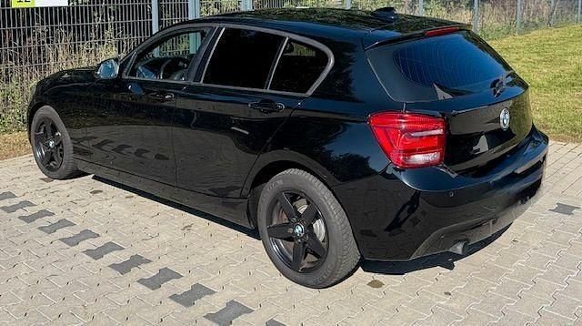Schwarz Gebraucht 2012 BMW 116 Sport Line Kleinwagen | 4.299 € (Guter Preis) - Bild 1/4