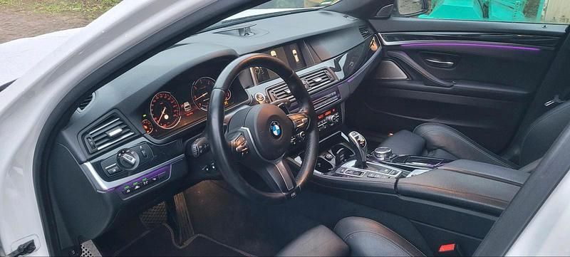 Gebraucht BMW 550 381 PS (280 kW) 2016 Weiß Kombi