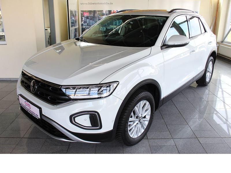 Weiß Gebraucht 2024 VW T-Roc Life SUV | 21.333 € (Guter Preis) - Bild 1/4