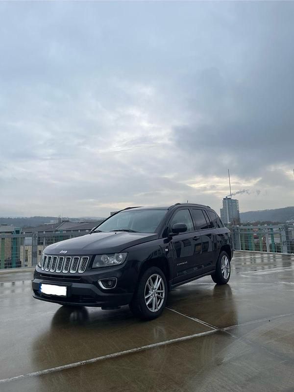 Schwarz Gebraucht 2014 Jeep Compass Limited SUV | 7.300 € (Fairer Preis) - Bild 1/4