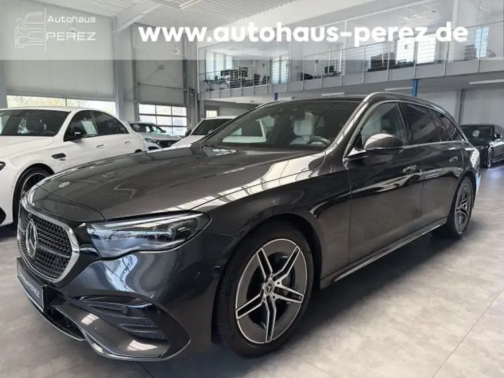 Gebraucht Mercedes 300 AMG 197 PS (144 kW) 2024 Grafitgrau  lack (metallic) Kombi
