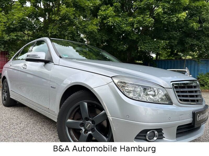 Silber Gebraucht 2009 Mercedes C180 Limousine | 7.990 € (Fairer Preis) - Bild 1/4