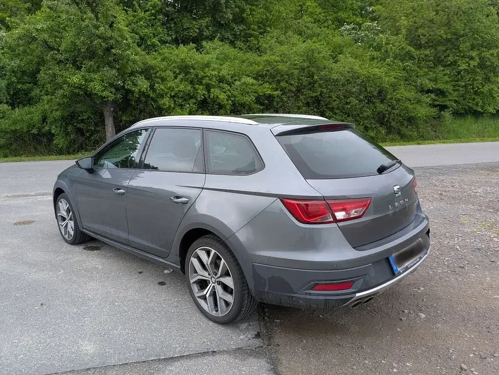Gebraucht Seat Leon X-Perience 184 PS (135 kW) 2016 Grau Kombi