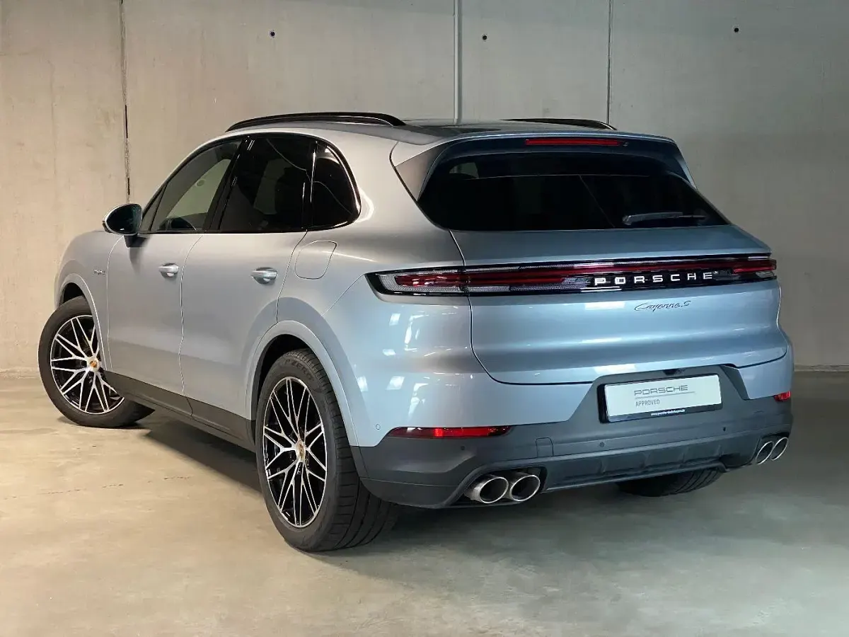 Gebraucht Porsche Cayenne S E-Hybrid 519 PS (381 kW) 2024 Silber SUV