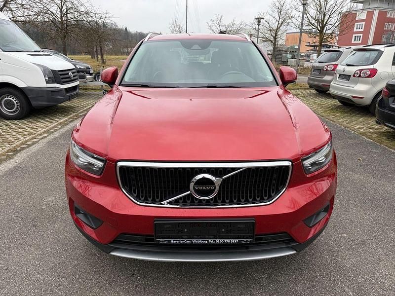 Gebraucht Volvo XC40 Momentum 190 PS (139 kW) 2018 Rot SUV