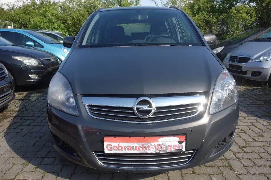 Gebraucht Opel Zafira Family 110 PS (80 kW) 2014 Grau Van / Kleinbus
