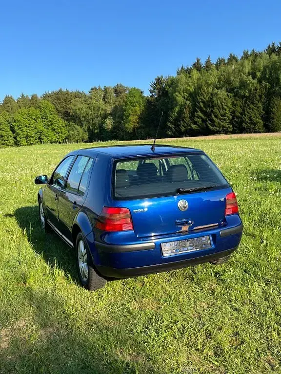 Gebraucht VW Golf IV Edition 105 PS (77 kW) 2001 Blau Limousine
