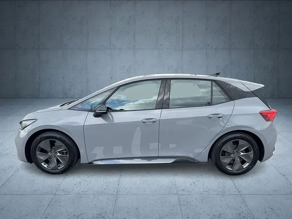 Używany Cupra Born 150 kW (204 KM) 2023 Szary Hatchback