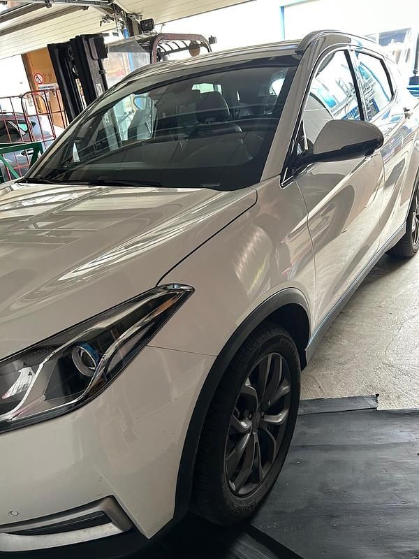 Weiß Gebraucht 2022 Seres 3 SUV | 18.500 € - Bild 1/4