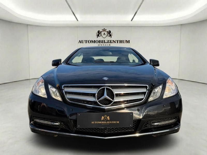 Gebraucht Mercedes E200 184 PS (135 kW) 2013 Schwarz Coupé