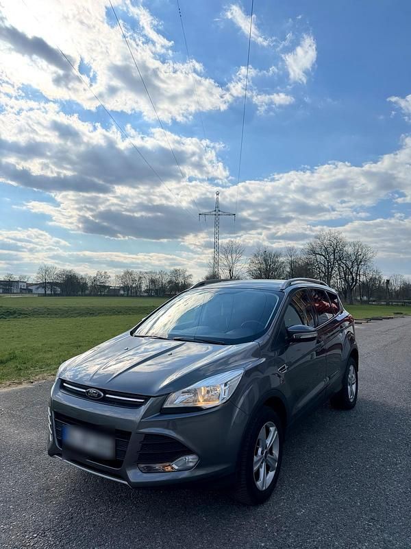 Gebraucht Ford Kuga 163 PS (119 kW) 2014 SUV