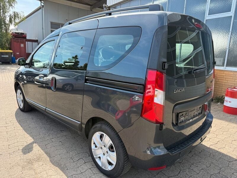 Gebraucht Dacia Dokker Lauréate 116 PS (85 kW) 2017 Schwarz Van / Kleinbus