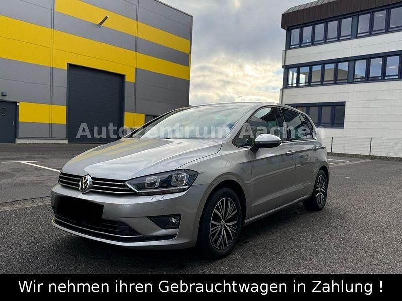 Grau Gebraucht 2017 VW Golf Sportsvan Allstar Van / Kleinbus | 10.499 € (Guter Preis) - Bild 1/4