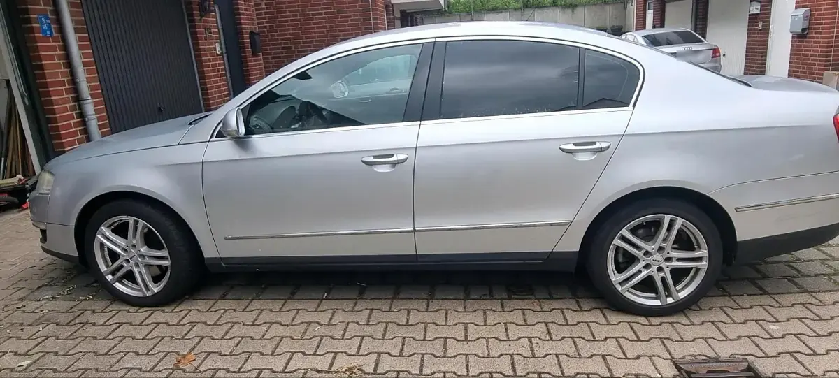 Gebraucht VW Passat 150 PS (110 kW) 2005 Silber Limousine