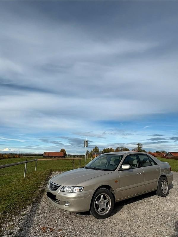 Gebraucht Mazda 626 90 PS (66 kW) 1999 Gold Limousine
