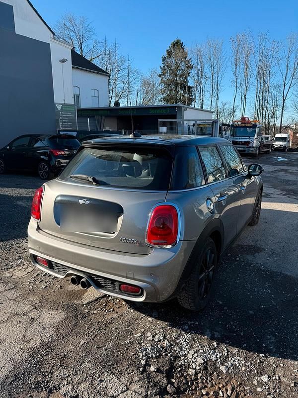 Gebraucht Mini Cooper S 192 PS (141 kW) 2017 Andere farben Kleinwagen