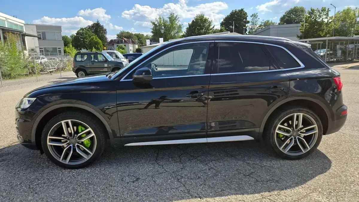 Gebraucht Audi Q5 Design 190 PS (139 kW) 2018 Mythosschwarz metallic SUV