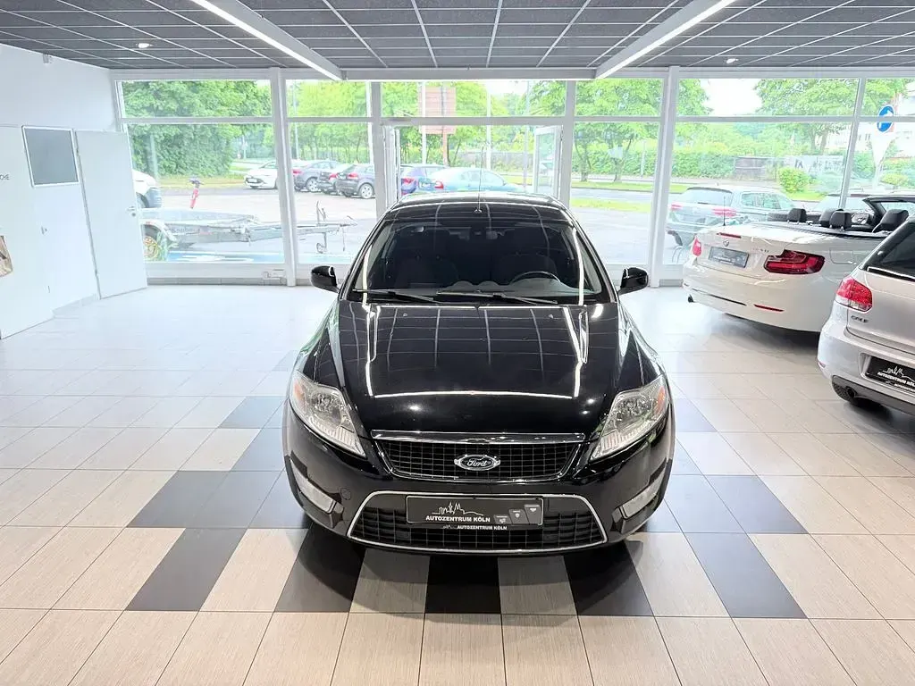 Gebraucht Ford Mondeo Trend 125 PS (91 kW) 2009 Schwarz Limousine
