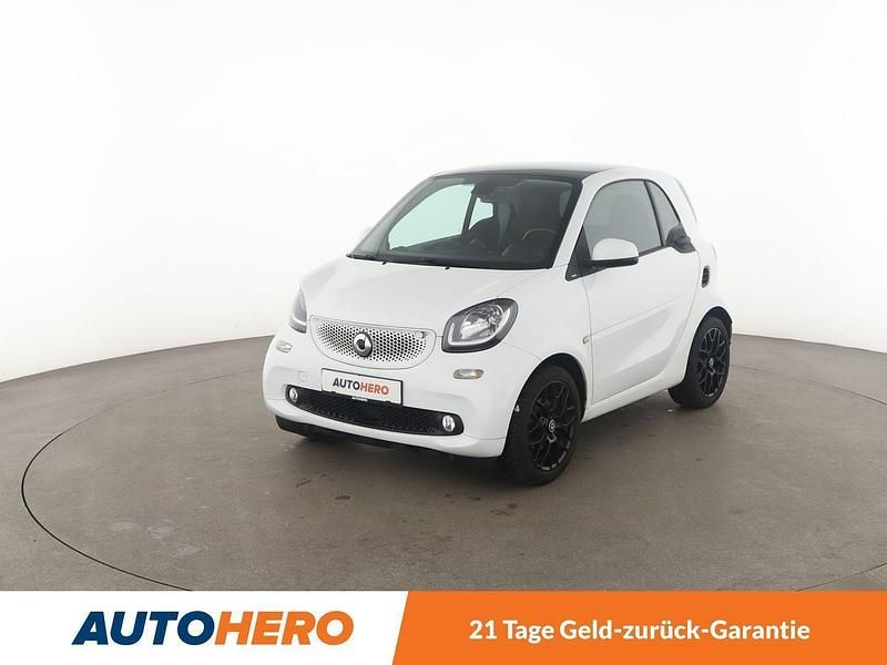 Weiß Gebraucht 2018 Smart ForTwo Coupé Basis Kleinwagen | 15.060 € (Etwas zu teuer) - Bild 1/3