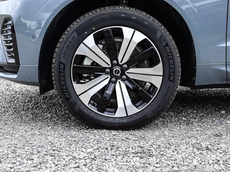 Gebraucht Volvo XC60 Plus 398 PS (292 kW) 2023 Thunder grey / metallic SUV