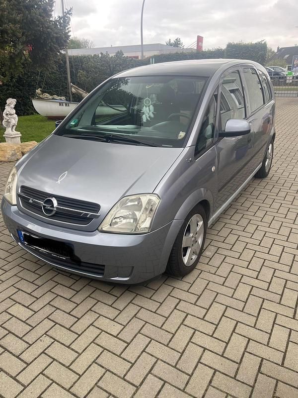 Silber Gebraucht 2004 Opel Meriva Van / Kleinbus | 1.999 € (Fairer Preis) - Bild 1/4