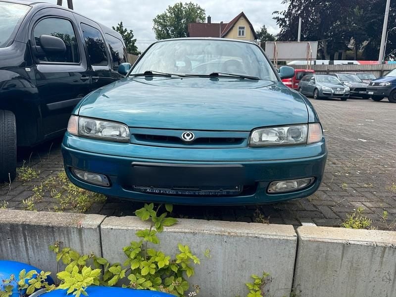 Blau Gebraucht 1995 Mazda 626 Limousine | 1.750 € - Bild 1/4