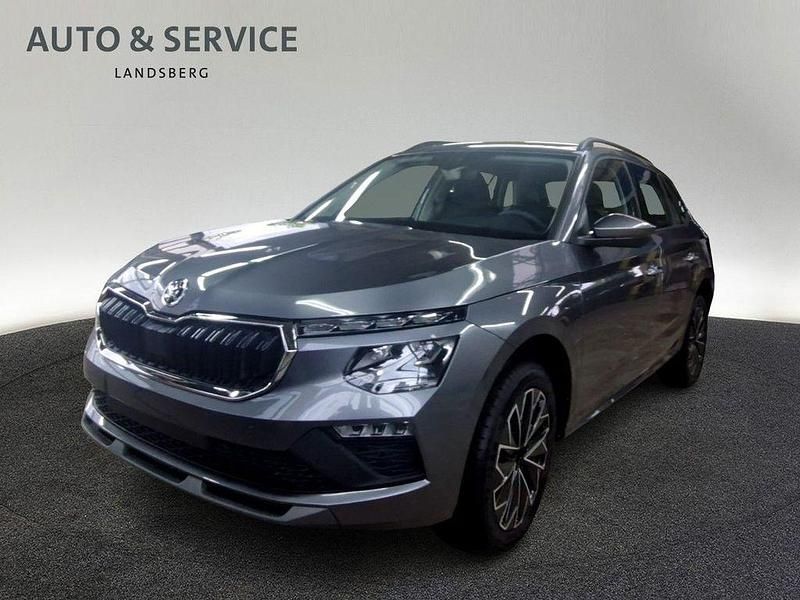 Grau Neu 2025 Skoda Kamiq Tour SUV | 34.960 € - Bild 1/4