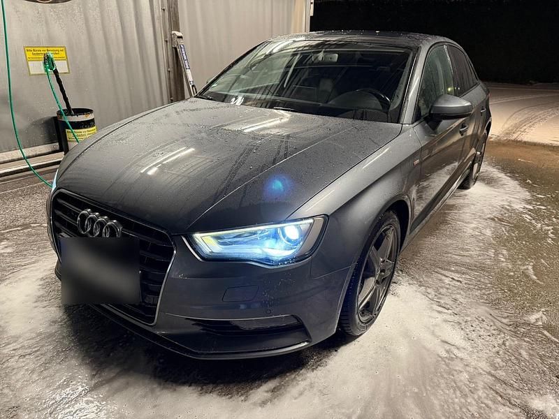 Gebraucht Audi A3 S-Line 125 PS (91 kW) 2015 Grau Limousine