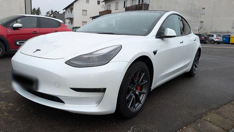 Gebraucht Tesla Model 3 Long Range AWD 366 kW (498 PS) 2022 Weiß Limousine
