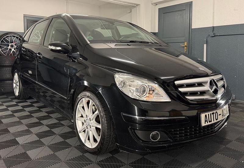 Gebraucht Mercedes B200 140 PS (102 kW) 2008 Schwarz Van / Kleinbus