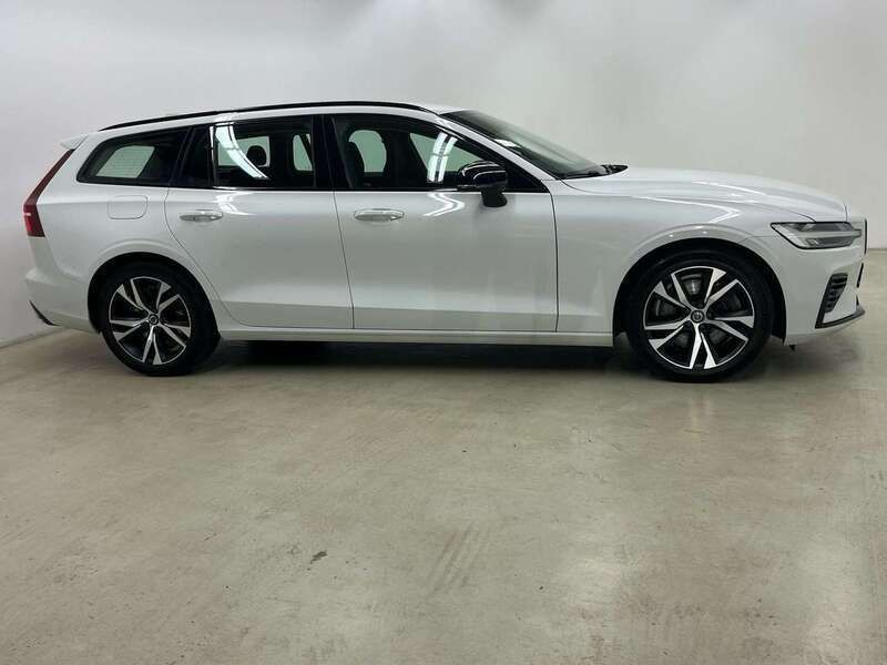 Gebraucht Volvo V60 R-Design 341 PS (250 kW) 2021 Weiß Kombi