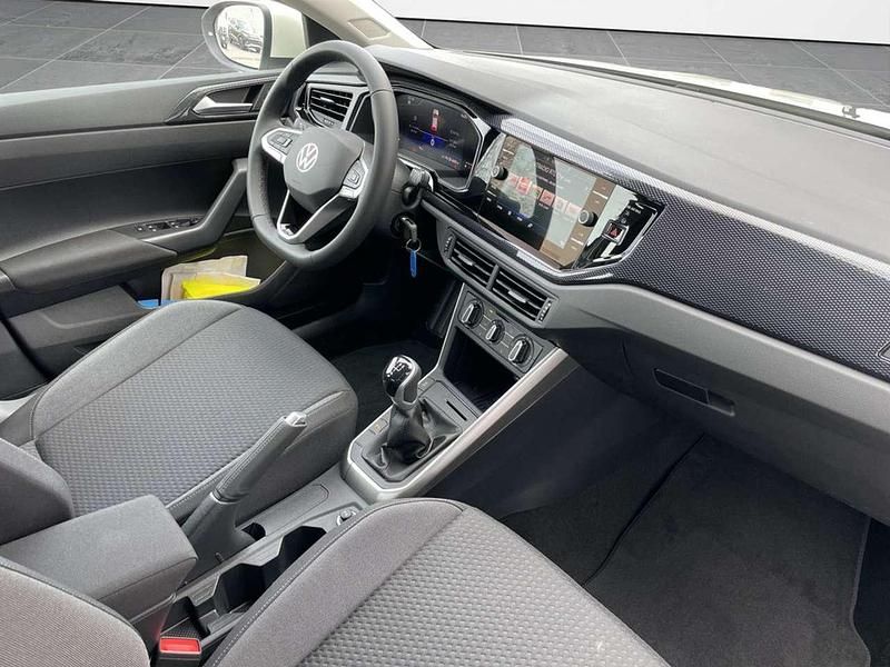 Gebraucht VW Taigo Life 95 PS (69 kW) 2025 Grau SUV