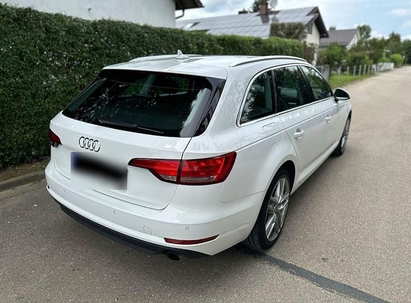 Gebraucht Audi A4 Attraction 190 PS (139 kW) 2016 Weiß Kombi