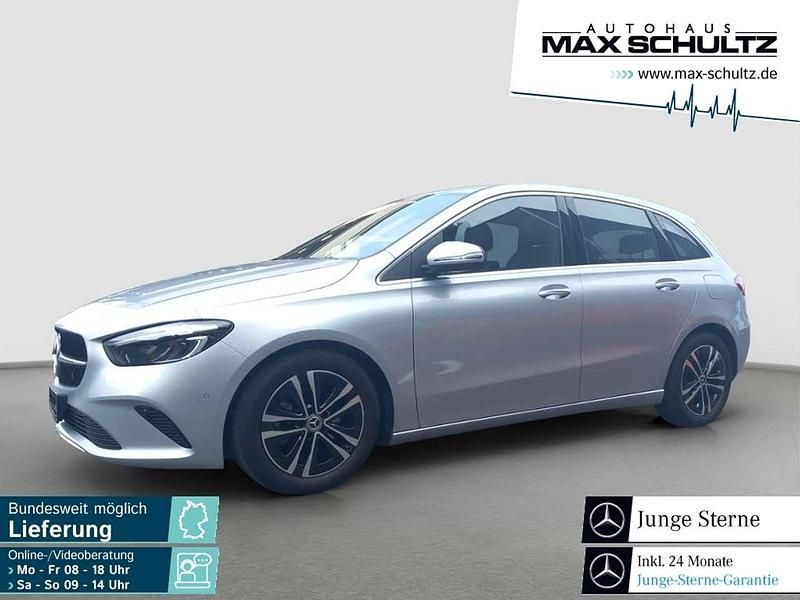 Metalliclack hightechsilber Gebraucht 2024 Mercedes 180 Limousine | 28.680 € (Guter Preis) - Bild 1/4