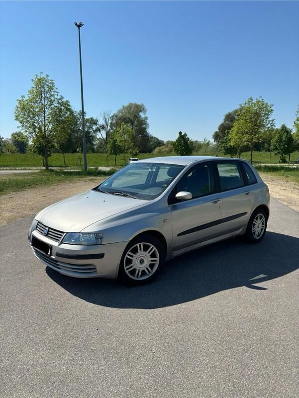 Silber Gebraucht 2004 Fiat Stilo Kleinwagen | 999 € (Guter Preis) - Bild 1/4