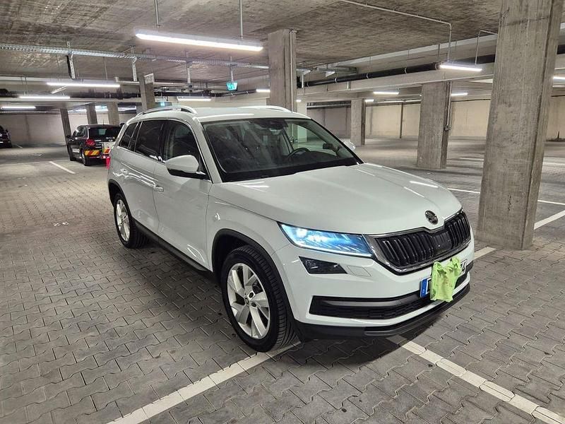 Weiß Gebraucht 2018 Skoda Kodiaq Style SUV | 19.500 € (Superpreis) - Bild 1/4