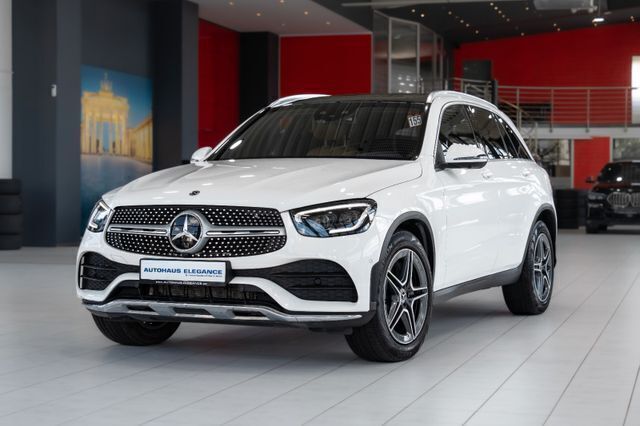Polarweiss Gebraucht 2019 Mercedes GLC300 AMG line SUV | 38.980 € (Etwas zu teuer) - Bild 1/4