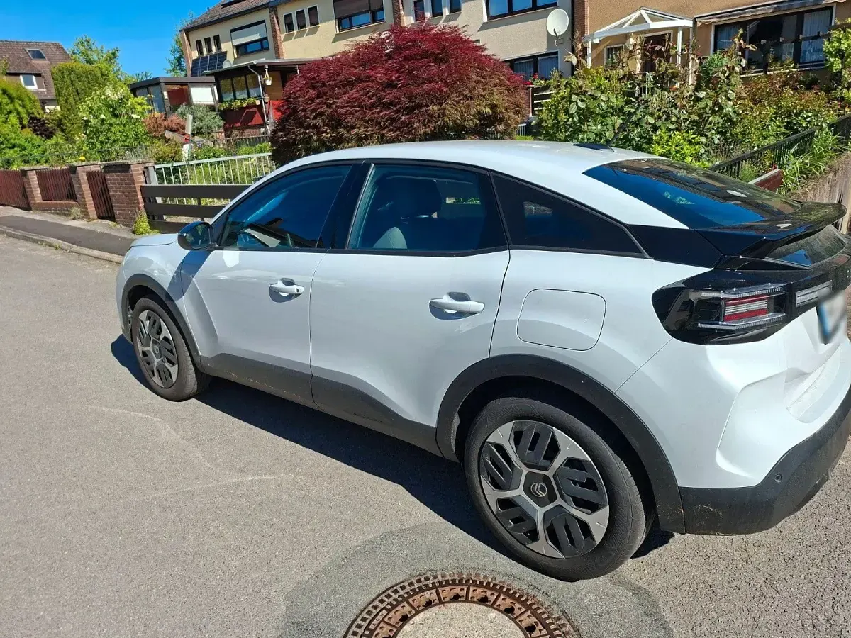 Gebraucht Citroën C4 131 PS (96 kW) 2025 Weiß SUV
