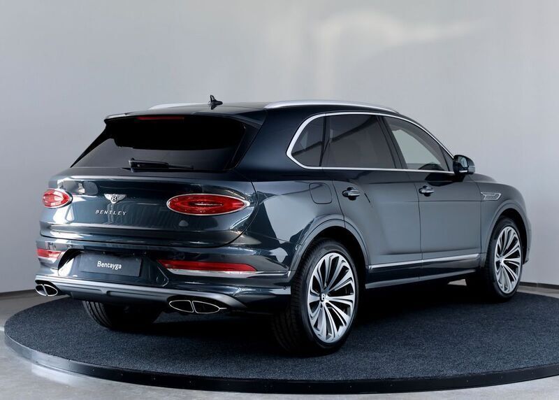 Neu Bentley Bentayga 551 PS (405 kW) 2025 Grau SUV