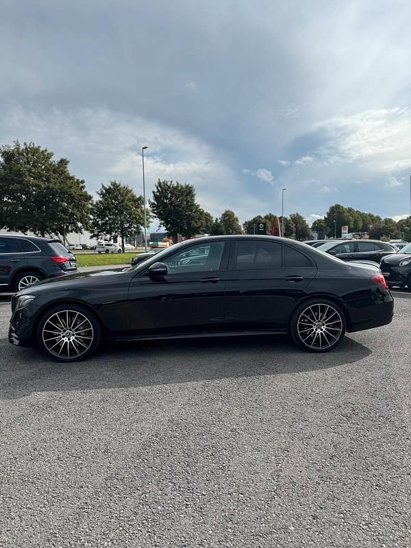 Gebraucht Mercedes E400 AMG 340 PS (250 kW) 2018 Schwarz Limousine