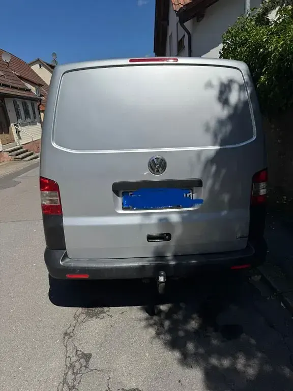 Gebraucht VW T5 102 PS (75 kW) 2008 Grau Van