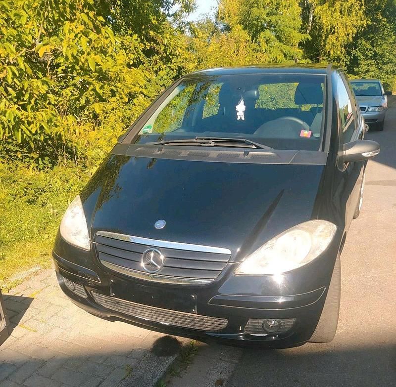 Schwarz Gebraucht 2007 Mercedes A160 Kombi | 1.200 € (Fairer Preis) - Bild 1/4