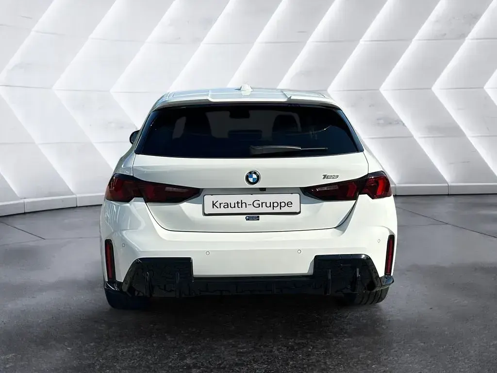 Gebraucht BMW 123 M Sport 218 PS (160 kW) 2025 Weiß Kleinwagen