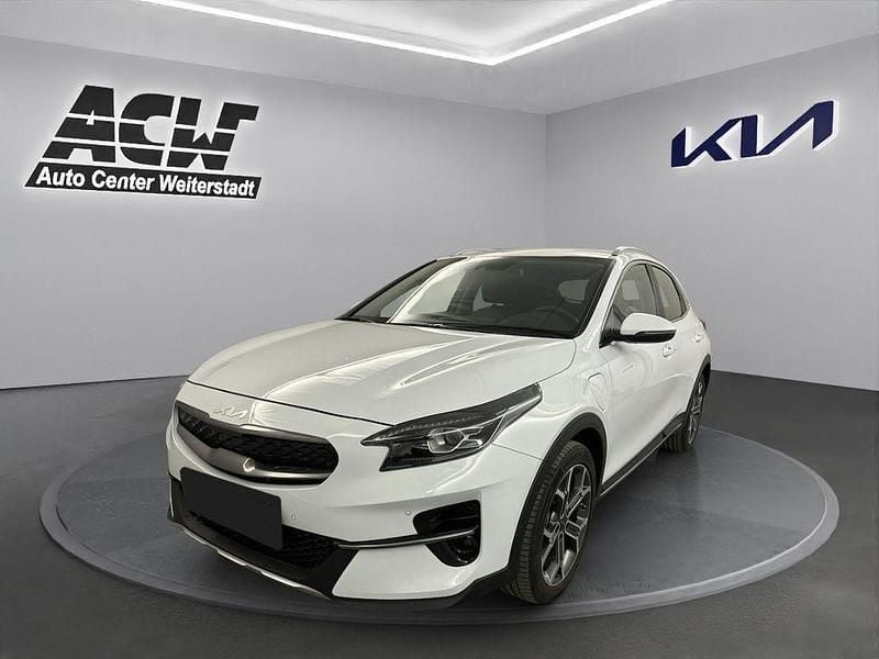 Weiß Gebraucht 2022 Kia XCeed Spirit SUV | 22.477 € (Fairer Preis) - Bild 1/4