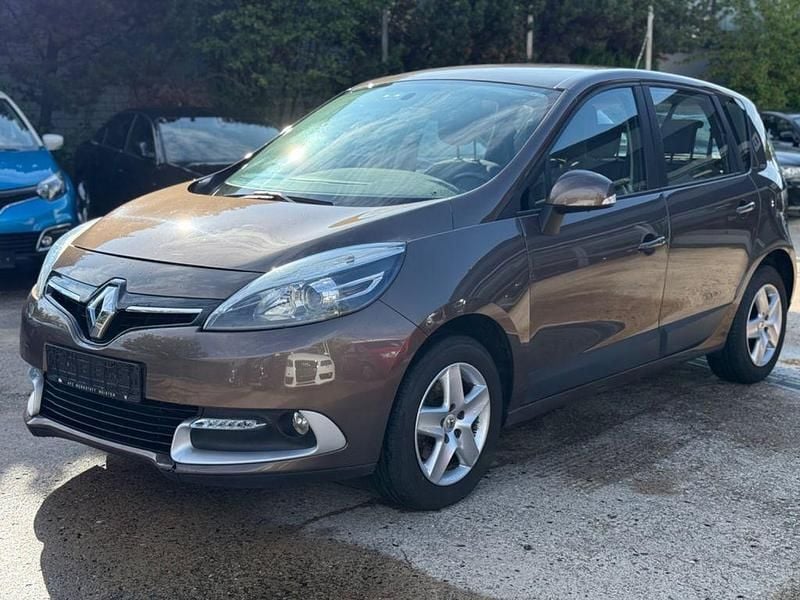 Braun Gebraucht 2013 Renault Scénic III Initiale Paris Van / Kleinbus | 4.490 € (Guter Preis) - Bild 1/4