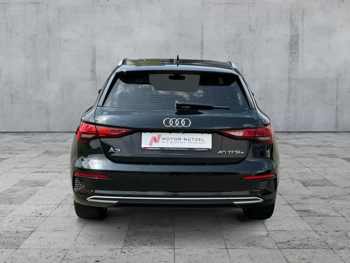 Gebraucht Audi A3 Sportback e-tron Advanced Plus 204 PS (150 kW) 2022 Mythosschwarz metallic Kleinwagen