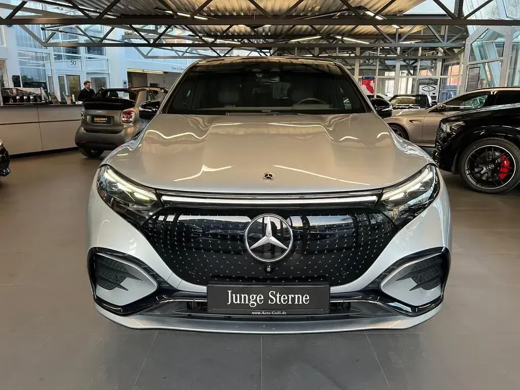Gebraucht Mercedes EQS450+ Premium 264 kW (360 PS) 2022 Metalliclack hightechsilber SUV