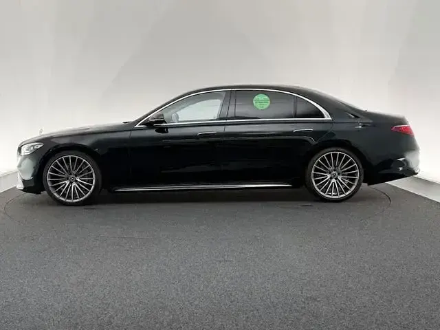Gebraucht Mercedes S400 AMG 330 PS (242 kW) 2023 Grün Limousine