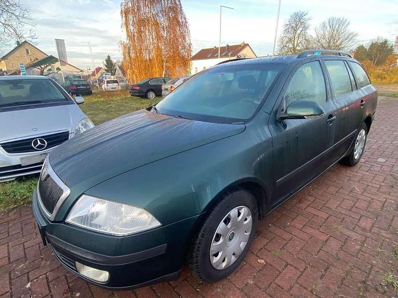 Grün Gebraucht 2007 Skoda Octavia Ambiente Kombi | 1.490 € (Superpreis) - Bild 1/4