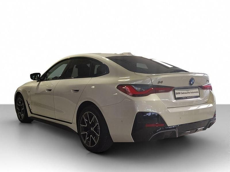 Gebraucht BMW i4 Performance 400 kW (544 PS) 2022 Mineralweiss metallic Limousine